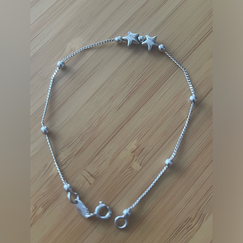 18k gold plated star bracelet. brand new
